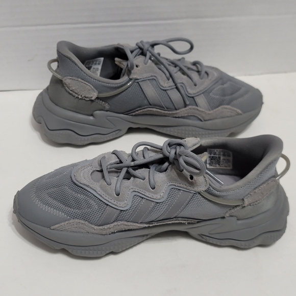 Adidas Juniors Osweego Sneakers Triple Gray IG1035 Size 5 - Picture 5 of 11